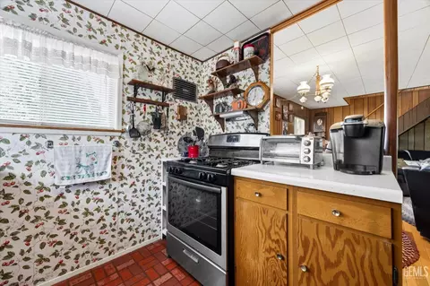 Kitchen - 45904 Carlin Dr, Posey, CA 93260 photo 2 of 5