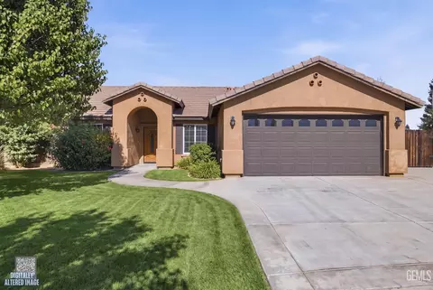 Exterior - 6019 Bouchaine Dr, Bakersfield, CA 93312 photo 3 of 13