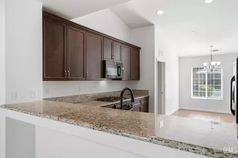 Kitchen - 6019 Bouchaine Dr, Bakersfield, CA 93312 photo 1 of 4