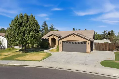 Exterior - 6019 Bouchaine Dr, Bakersfield, CA 93312 photo 11 of 13