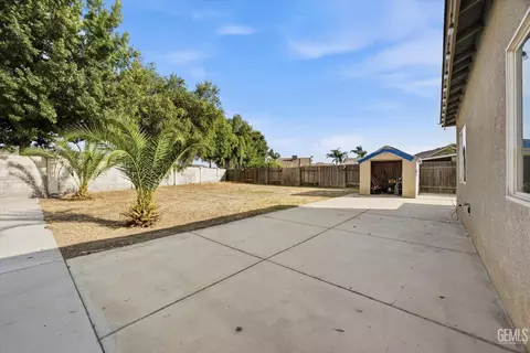 Exterior - 2320 Corte Sanchez, Delano, CA 93215 photo 5 of 5