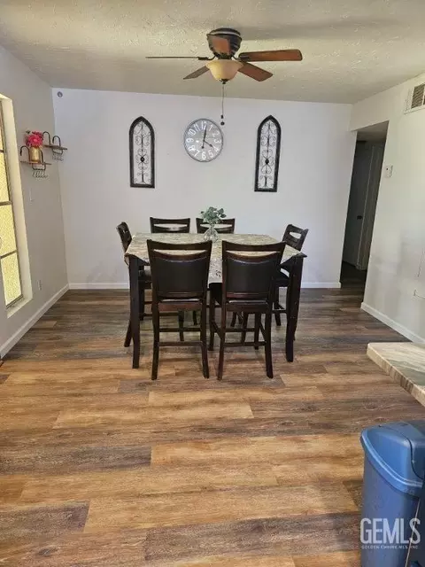 Dining - 416 Karin St, Ridgecrest, CA 93555 photo 1 of 1