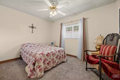 Bedroom - 2913 Harmony Dr, Bakersfield, CA 93306 photo 2 of 3