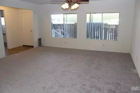 Living - 704 44th St, Bakersfield, CA 93301 photo 1 of 2