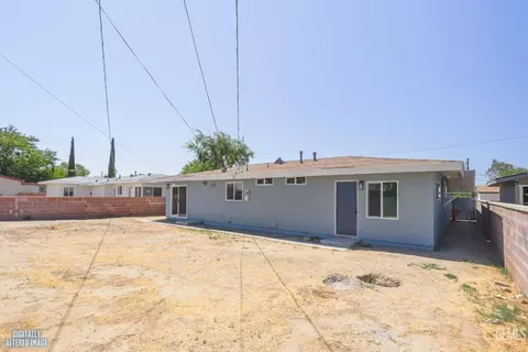 Exterior - 339 E Kildare St, Lancaster, CA 93535 photo 4 of 4