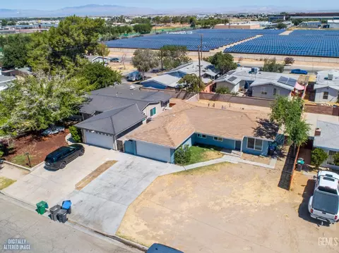 View/Area - 339 E Kildare St, Lancaster, CA 93535 photo 4 of 7