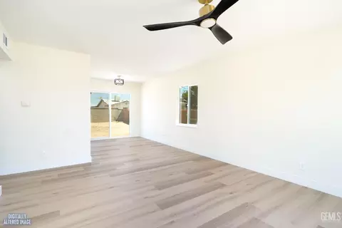 Living - 339 E Kildare St, Lancaster, CA 93535 photo 2 of 2