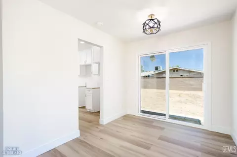 Other - 339 E Kildare St, Lancaster, CA 93535 photo 2 of 5