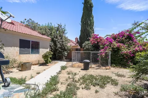 Exterior - 10917 Via Vis, Bakersfield, CA 93311 photo 5 of 6