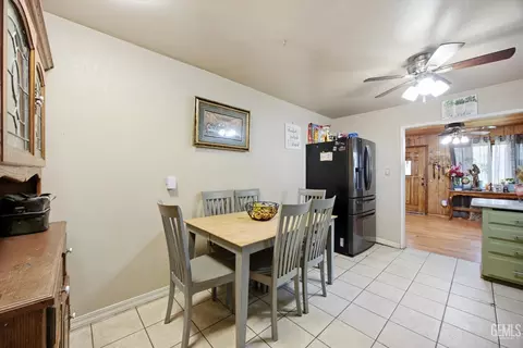 Dining - 222 W E St, Tehachapi, CA 93561 photo 1 of 1