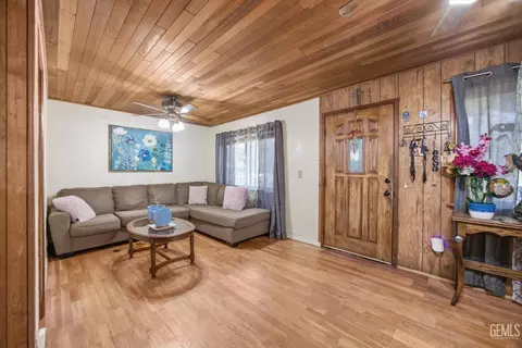 Other - 222 W E St, Tehachapi, CA 93561 photo 4 of 8