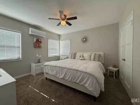 Bedroom - 110 E Kern St, Taft, CA 93268 photo 2 of 4