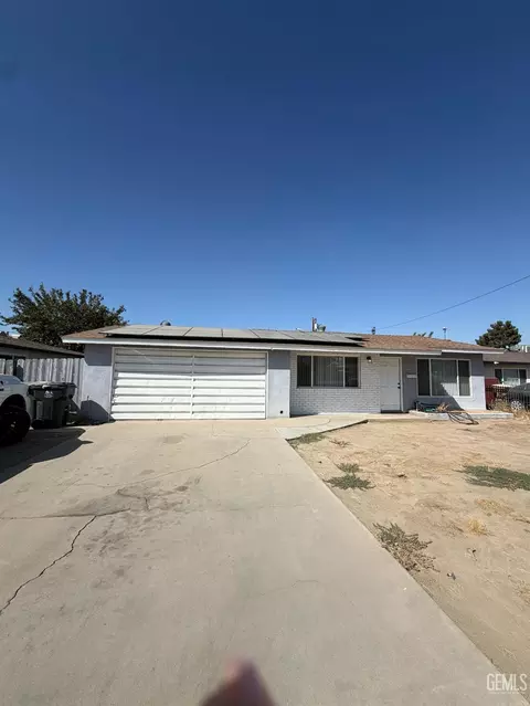 1400 Ivan Ave, Bakersfield, CA 93304