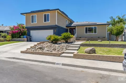 Exterior - 407 Sierra St, Taft, CA 93268 photo 2 of 7