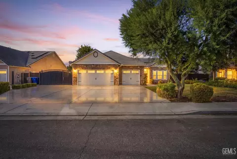 10112 Cranberry Isle Dr, Bakersfield, CA 93314