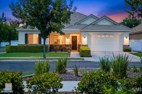 303 Coachman Way, Bakersfield, CA 93312
