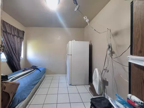 Other - 243 E Orange Ave, Shafter, CA 93263 photo 2 of 3