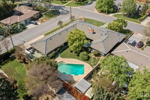 2444 Pine St, Bakersfield, CA 93301 photo 66