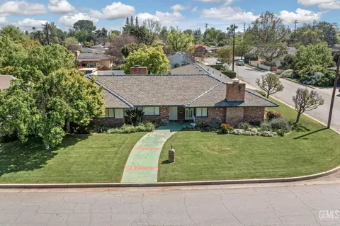 2444 Pine St, Bakersfield, CA 93301 photo 7