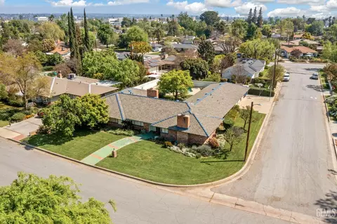 2444 Pine St, Bakersfield, CA 93301 photo 6