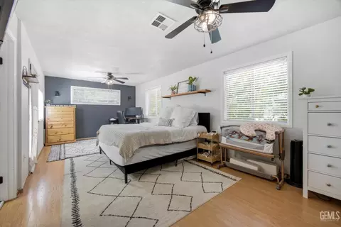Bedroom - 27320 War Admiral Ct, Tehachapi, CA 93561 photo 1 of 4