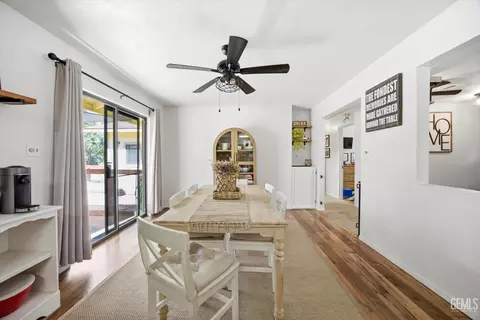 Dining - 27320 War Admiral Ct, Tehachapi, CA 93561 photo 3 of 3