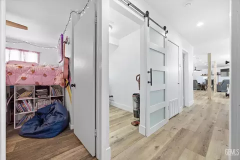 Entry Way - 814 Bamboo Ct, Tehachapi, CA 93561 photo 1 of 1