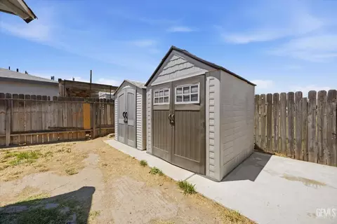 Exterior - 814 Bamboo Ct, Tehachapi, CA 93561 photo 10 of 10