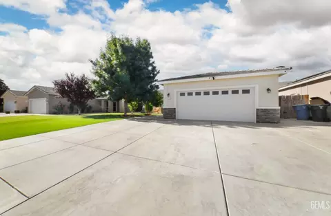 Other - 411 Darling Point Dr, Bakersfield, CA 93307 photo 3 of 10