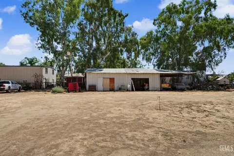 Exterior - 12420 Paddock Pl, Bakersfield, CA 93312 photo 6 of 14