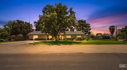 Exterior - 12420 Paddock Pl, Bakersfield, CA 93312 photo 1 of 14