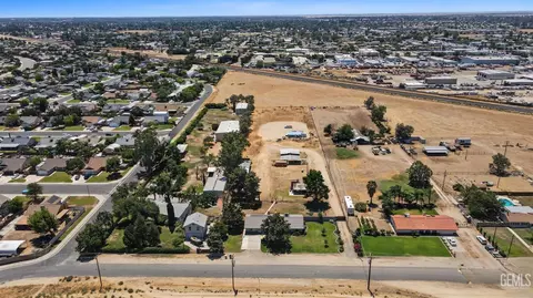 View/Area - 12420 Paddock Pl, Bakersfield, CA 93312 photo 3 of 11