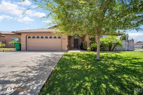 Exterior - 235 Colvard St, Shafter, CA 93263 photo 2 of 8