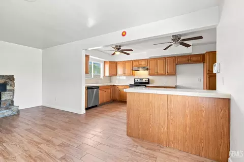 Kitchen - 5909 Webb Way, Bakersfield, CA 93307 photo 6 of 6