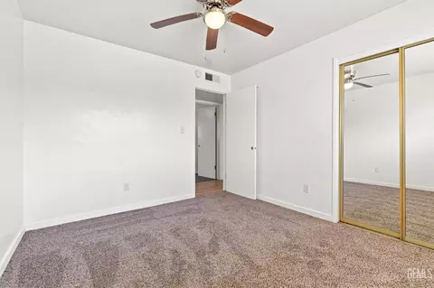 Bedroom - 5909 Webb Way, Bakersfield, CA 93307 photo 4 of 7