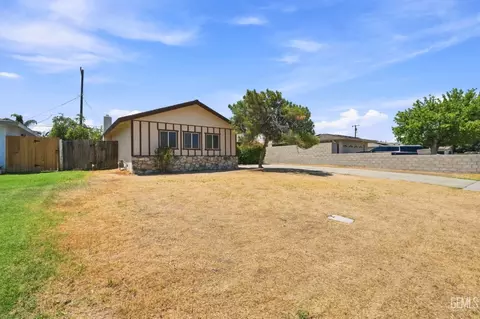 Exterior - 5909 Webb Way, Bakersfield, CA 93307 photo 2 of 7