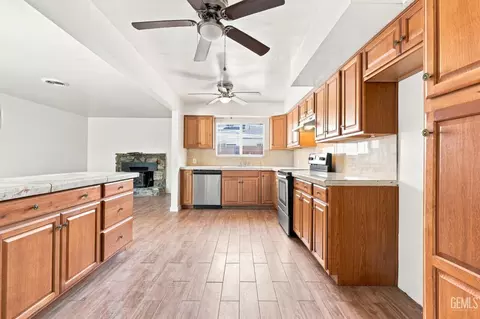 Kitchen - 5909 Webb Way, Bakersfield, CA 93307 photo 1 of 6