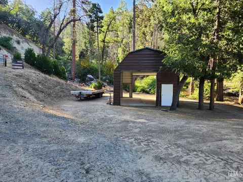 Exterior - 46202 Pumphouse Rd, Posey, CA 93260 photo 4 of 13