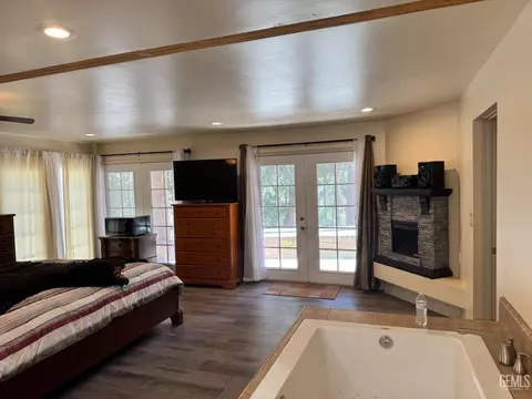 Bedroom - 46202 Pumphouse Rd, Posey, CA 93260 photo 3 of 5