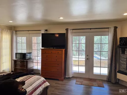 Bedroom - 46202 Pumphouse Rd, Posey, CA 93260 photo 2 of 5
