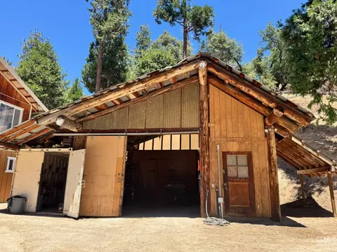 Exterior - 46202 Pumphouse Rd, Posey, CA 93260 photo 5 of 13