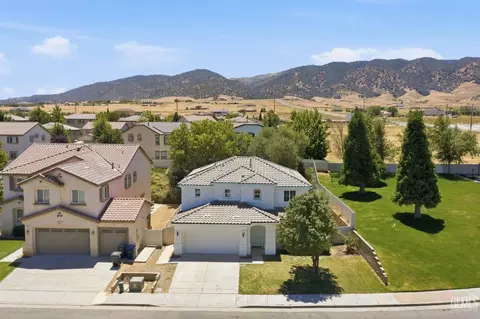 Other - 112 Manzanita Ln, Tehachapi, CA 93561 photo 1 of 15