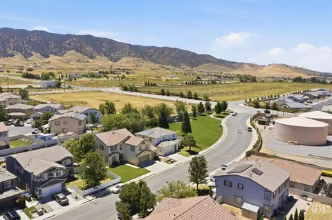 View/Area - 112 Manzanita Ln, Tehachapi, CA 93561 photo 1 of 6