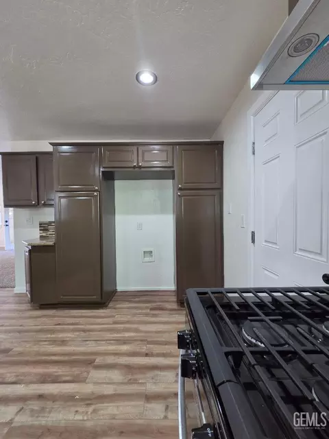 Other - 17660 Arlington Pl, Tehachapi, CA 93561 photo 2 of 7
