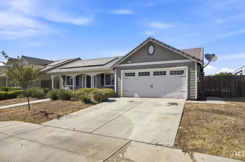 Exterior - 6014 Samuelson St, Bakersfield, CA 93313 photo 2 of 10