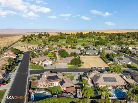 View/Area - 11341 Tee Box Ln, Taft, CA 93268 photo 5 of 26