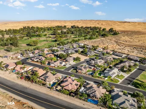 View/Area - 11341 Tee Box Ln, Taft, CA 93268 photo 10 of 26