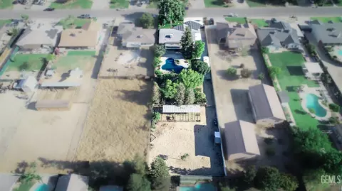 View/Area - 14618 Goodwin Ave, Bakersfield, CA 93314 photo 4 of 5