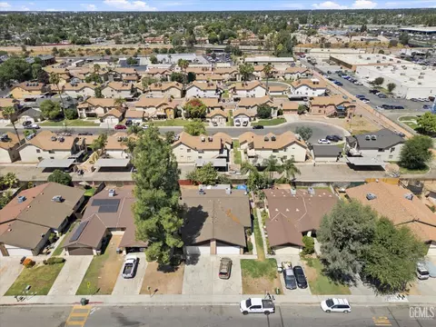 View/Area - 2729 Agate St, Bakersfield, CA 93304 photo 4 of 4