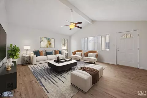 Living - 2729 Agate St, Bakersfield, CA 93304 photo 1 of 6